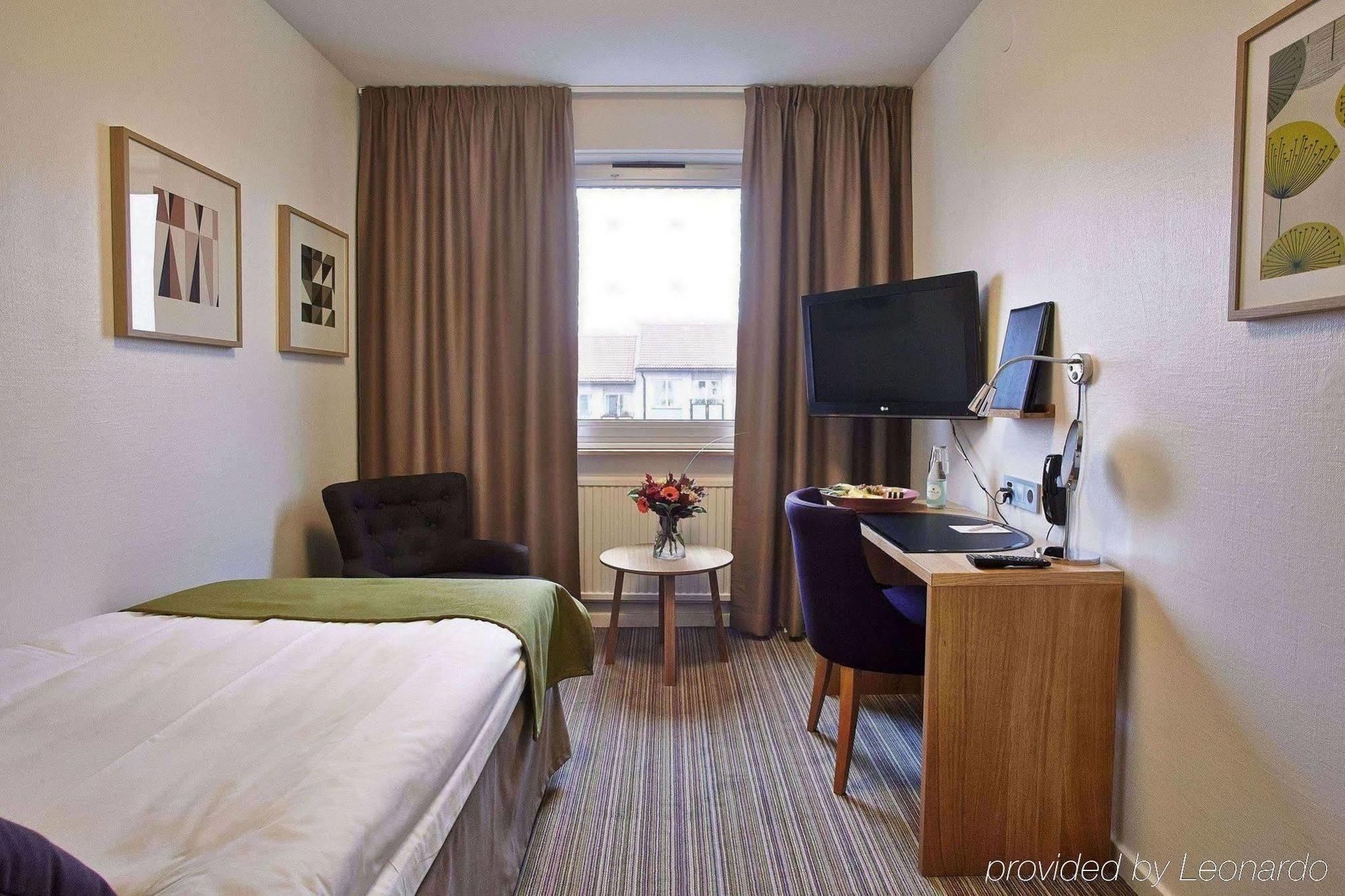 Hotell Hoegland เนเฮอ ภายนอก รูปภาพ